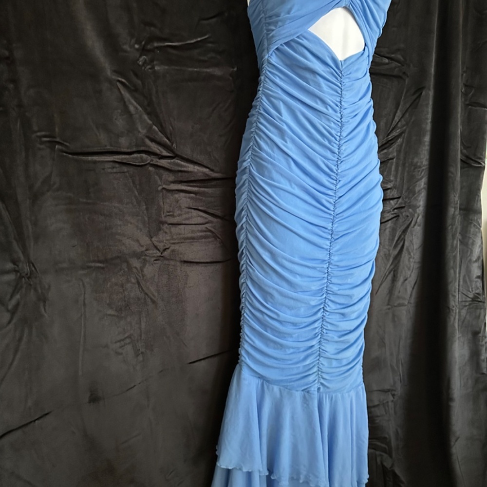 Revolve X Michael Costello Hilary Gown in Pale Blue size S - Picture 6 of 9